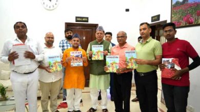 मुख्यमंत्री पुष्कर सिंह धामी ने किया ललित शौर्य की पुस्तकों का विमोचन