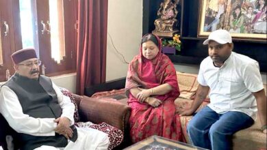 Maharaj expressed condolences after reaching the residence of Late Chandan Ram Das