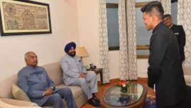 पूर्व राष्ट्रपति रामनाथ कोविंद अपने दो दिवसीय दौरे पर देहरादून पहुँचे