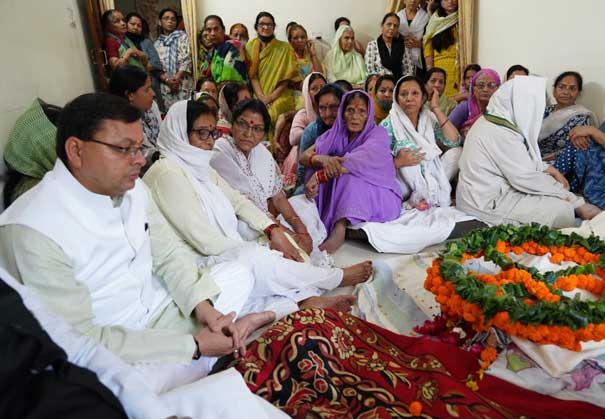 Chief Minister Dhami expressed grief over the demise of senior state activist Mrs. Sushila Baluni