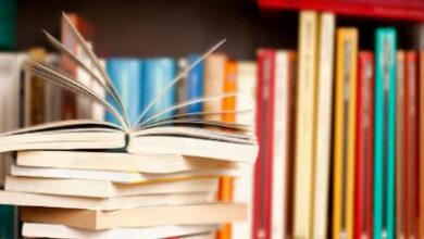 धर्म विशेष को अपनाने के लिए बच्चों को प्रेरित कर रही थी शिक्षिका, पैसे देने का दिया लालच