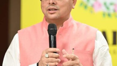 स्वास्थ्य विभाग की सेहत सुधारने में जुटे मुख्यमंत्री धामी, अकर्मण्य अफसरों पर गिराई गाज