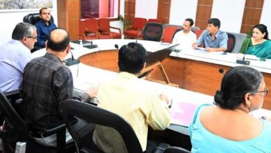 Review meeting of education department organized under the chairmanship of District Magistrate Mayur Dixit