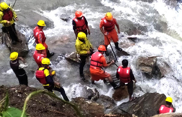 Gaurikund accident: Intensive search and rescue operation