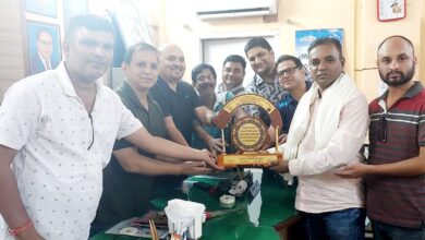 CONGRATULATIONS…..उत्तराखंड स्वास्थ्य विभाग के आईईसी अधिकारी अनिल सती को जनसंपर्क के क्षेत्र में उल्लेखनीय योगदान के लिए प्रेस क्लब ने किया सम्मानित