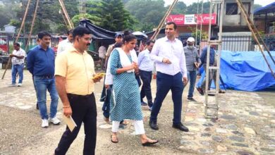 जिलाधिकारी श्रीमती सोनिका ने सम्बन्धित अधिकारियों के साथ स्थल गुच्चु पानी का स्थलीय निरीक्षण