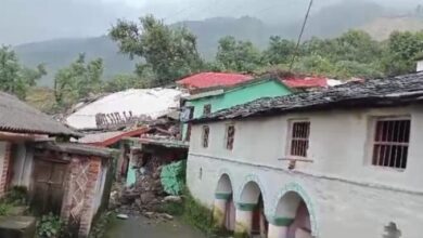 आपदा : भू-धंसाव की चपेट में आये जाखन गाँव को कराया गया खाली 