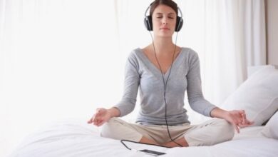 मेडिटेशन करते समय संगीत सुनने से मिल सकते हैं ये 5 फायदे