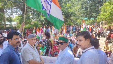 अतिक्रमण हटाने के नाम पर उत्पीड़न के खिलाफ कांग्रेस का हल्ला बोल