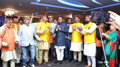 London danced in Uttarakhandi folk songs