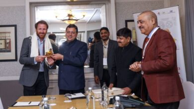 लंदन में आयोजित बैठक में मुख्यमंत्री पुष्कर सिंह धामी की उपस्थिति में पोमा ग्रुप के साथ 2 हजार करोड़ रुपए का एमओयू साइन किया गया