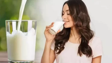 बच्चों के लिए ही नहीं महिलाओं के लिए भी बहुत जरूरी है दूध, रोजाना पीने से मिलते हैं ये 5 फायदे