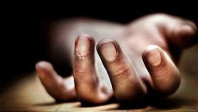 मकान की दीवार की खूँटी पर लटका मिला युवक का शव, 5 पर हत्या का केस दर्ज