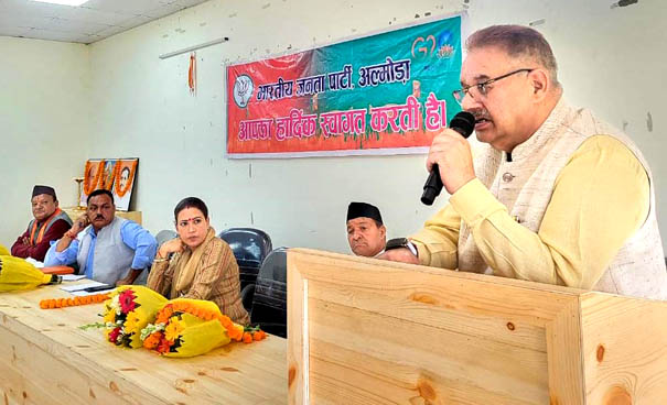 Ganesh Joshi held a meeting_BJP District Office Almora