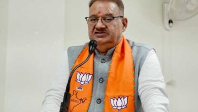State President Mahendra Bhatt and Cabinet Minister Ganesh Joshi held a meeting of BJP officials regarding Prime Minister Modi's public meeting.