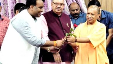 भाजपा महानगर अध्यक्ष सिद्धार्थ उमेश अग्रवाल के नेतृत्व में महानगर के कार्यकर्ताओं ने उत्तर प्रदेश के मुख्यमंत्री योगी आदित्यनाथ का किया स्वागत/अभिनंदन