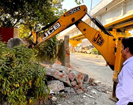 traffic got smooth facilities on the highway near ISBT