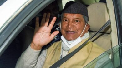 प्रेस कॉन्फ्रेंस के लिए काशीपुर जा रहे पूर्व मुख्यमंत्री हरीश रावत की गाड़ी हुई दुर्घटनाग्रस्त 