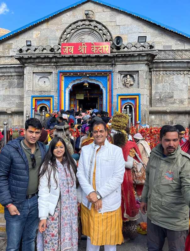 Cabinet Minister Dr. Premchand Aggarwal visited the holy place Kedarnath.