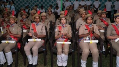 पिस्तौल चलाने का प्रशिक्षण ले चुकीं महिला होमगार्ड्स को किया सम्मानित