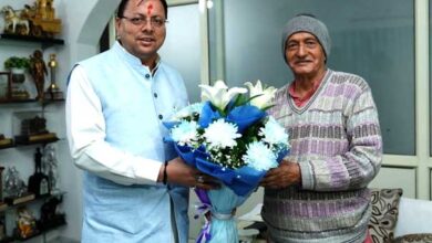 मुख्यमंत्री धामी ने पूर्व मुख्यमंत्री एवं महाराष्ट्र के पूर्व राज्यपाल भगत सिंह कोश्यारी, गढ़वाल सांसद तीरथ सिंह रावत एवं पूर्व मुख्यमंत्री त्रिवेंद्र सिंह रावत से की मुलाकात