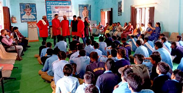 Voters were made aware through street theater in Doiwala