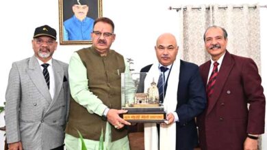 सैनिक कल्याण मंत्री ने जीओसी सब एरिया मेजर जनरल संजीव खत्री के सेवानिवृत होने पर उन्हें उनके सफलतम कार्यकाल की दी बधाई