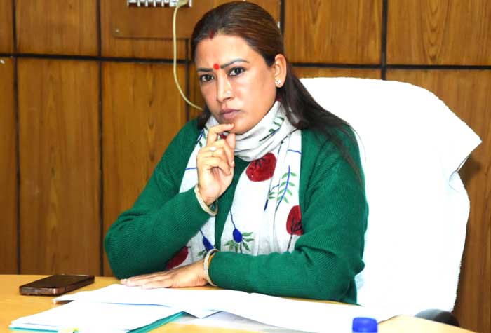 Food Minister Rekha Arya held a meeting with departmental officials on important topics of the Food Department, gave important guidelines