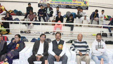 Outgoing Mayor Municipal Corporation Dr. Jogendra Pal Singh Rautela inaugurated the district level sports Mahakumbh 2023 at Mini Stadium Haldwani.