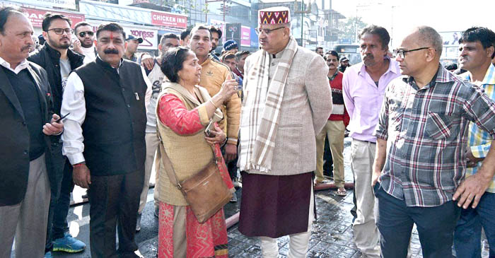 Cabinet Minister Ganesh Joshi inspected the incident of fire in shops of Dilaram Bazaar.