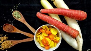 सर्दियों में सिर्फ स्वाद के लिए ही बल्कि इस वजह से खाई जाती है जड़ वाली सब्जी गाजर-मूली