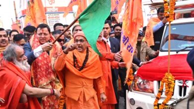 Chief Minister Dhami, after offering prayers to Mother Ganga at Har-ki-Padi, collected the sacred water of Mother Ganga from Brahmakund in Kalash and started the Kalash Yatra for Ayodhya.