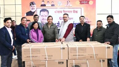 Cabinet Minister Ganesh Joshi gifted four air conditioners (AC) to Uttaranchal Press Club, Dehradun.