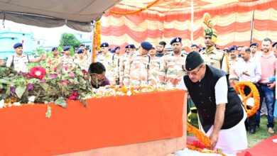 Sainik Welfare Minister Ganesh Joshi paid tribute to ITBP Inspector Shaheed Chandra Mohan Singh Negi, resident of Doiwala.