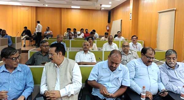 The delegation of Uttarakhand Journalist Federation participated in the sub-committee meeting of the Press Council of India.