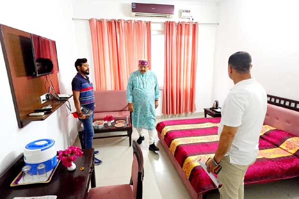 Maharaj did surprise inspection of tourist accommodation house Bharat Bhoomi