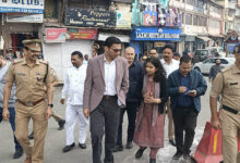 District Magistrate Savin Bansal took to the streets to improve the system of Mussoorie, search possible