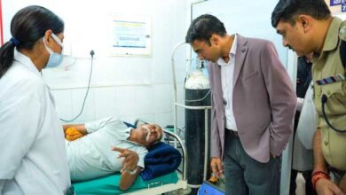 District Magistrate Savin Bansal inspected the Sub District Hospital Mussoorie and saw the arrangements.