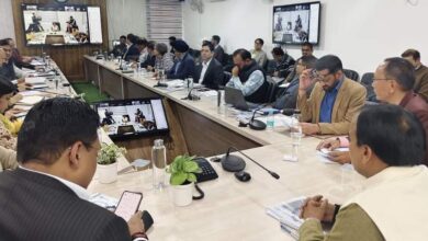 शत-प्रतिशत आयुष्मान कार्ड बनाने को कार्य योजना तैयार करें सीएमओ- डॉ धन सिंह रावत