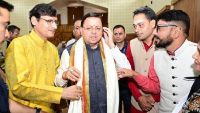 मुख्यमंत्री धामी से सनातन महापरिषद, भारत के पदाधिकारियों ने की शिष्टाचार भेंट 