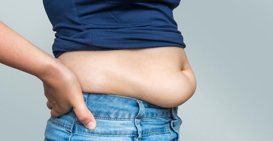 क्या आप भी हैं पेट की चर्बी से परेशान? तो इन योगासनों का करें अभ्यास, मिलेगा फायदा 