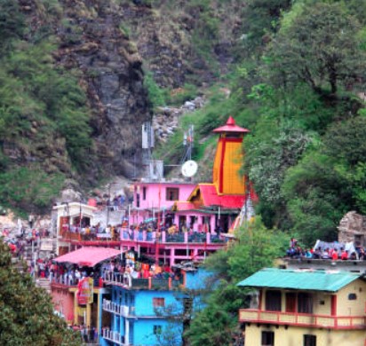 यमुनोत्री में भक्तों का उत्साह बरकरार, पर चारधाम में कुल संख्या में गिरावट