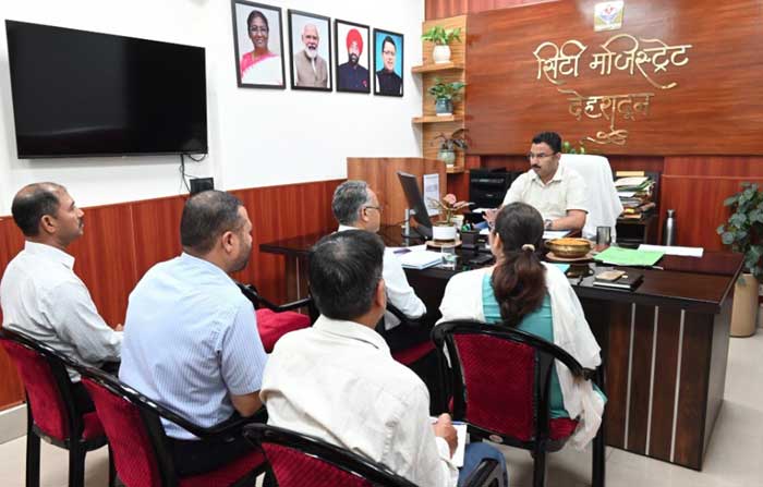 शौर्य दिवस की तैयारियों को लेकर सिटी मजिस्ट्रेट ने ली समीक्षा बैठक