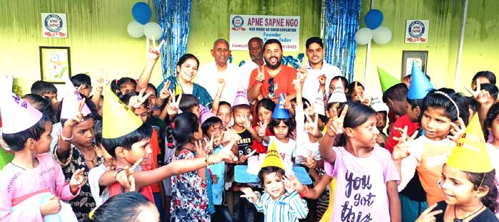 अपने सपने संस्था द्वारा शौर्य, जिया, अमित, करन, राशि बच्चों का मनाया गया जन्मदिन