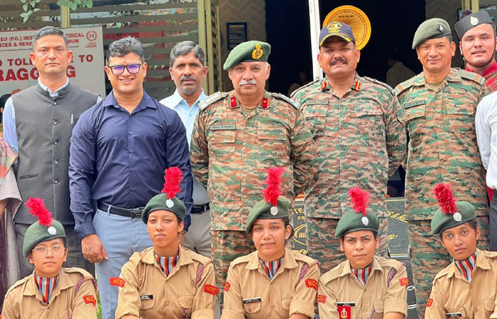 ब्रिगेडियर विकास ढींगरा ने किया सीआईएमएस कॉलेज दौरा : एनसीसी कैडेट्स व पाइप बैंड की जमकर सराहना