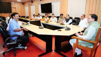 मुख्यमंत्री धामी से मिले राजकीय शिक्षक संघ के पदाधिकारी