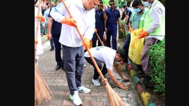 सीएम धामी ने किया ‘स्वच्छ उत्सव-2025’ का शुभारंभ, स्वयं झाड़ू लगाकर दिया स्वच्छता का संदेश