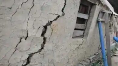 पूर्णा गांव में भू-धंसाव से हाहाकार, कई घरों में पड़ी दरारें