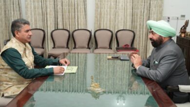 संस्कृत शिक्षा विभाग के सचिव दीपक कुमार ने राज्यपाल से की शिष्टाचार भेंट