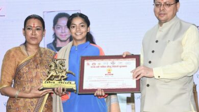 तीलू रौतेली पुरस्कार से सम्मानित हुईं 13 वीरांगनायें